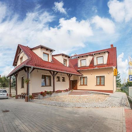 Vera Hotel Sulechów Kültér fotó