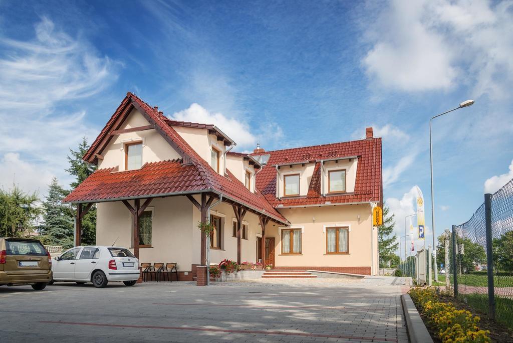 Vera Hotel Sulechów Kültér fotó