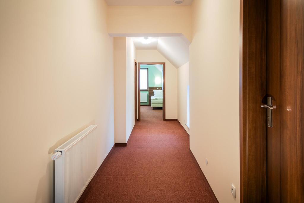 Vera Hotel Sulechów Kültér fotó