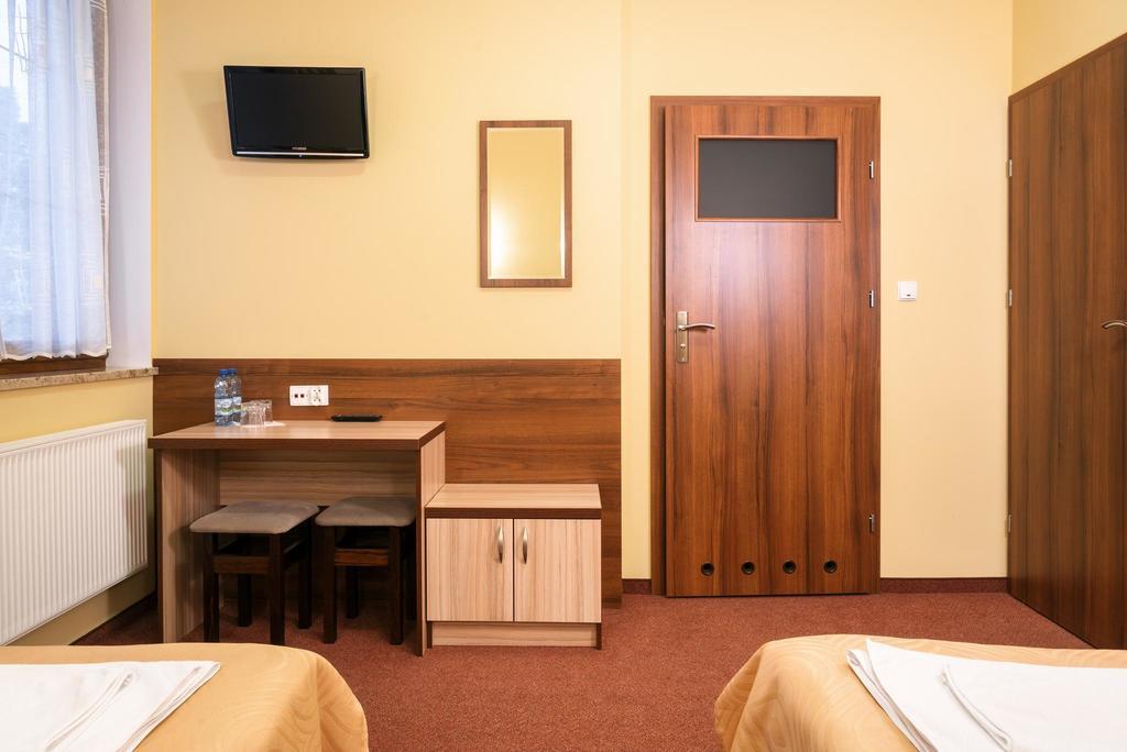 Vera Hotel Sulechów Szoba fotó