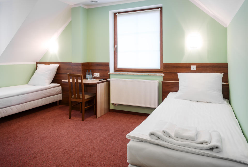 Vera Hotel Sulechów Szoba fotó